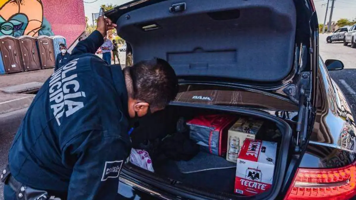 Decomisos de alcohol _ Cerveza _ Policía _ Filtros _ Garitas